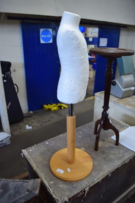 Lot 862 - A small polystyrene mannequin