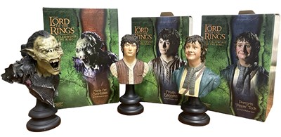 Lot 129 - Three Sideshow Weta Lord of the Rings...