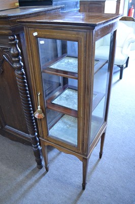 Lot 447 - An Edwardian mahogany and inlaid display...