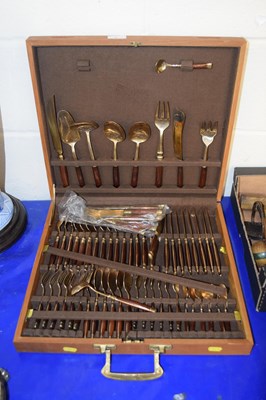 Lot 6 - Case of modern hardwood handled cutlery