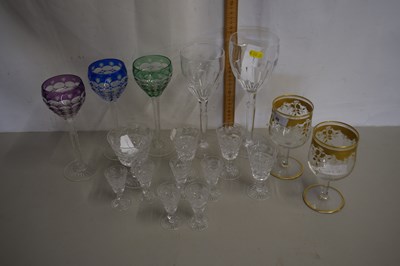 Lot 26 - Mixed Lot: Glass wares to include a pair of St...