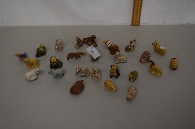 Lot 73 - Group of various Wade whimsies