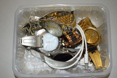 Lot 107 - Quantity of assorted modern wristwatches