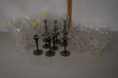 Lot 182 - Mixed Lot: Various drinking glasses to include...