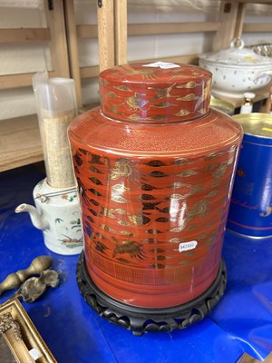 Lot 567 - Modern gilt decorated porcelain tea cannister...