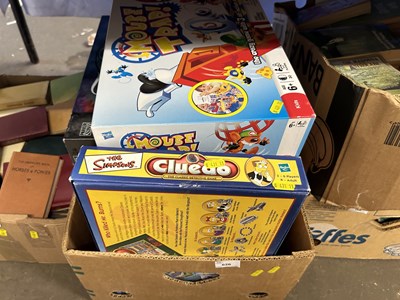 Lot 626 - Box of children's games including Cluedo and...