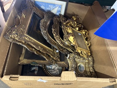 Lot 632 - Quantity of antique reproduction picture frames