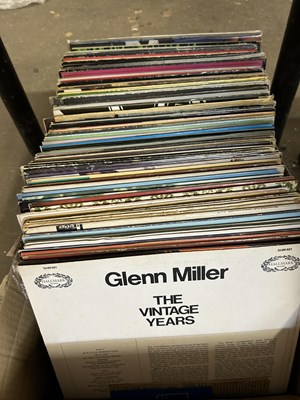 Lot 638 - Box of records, popular music Glen Miller etc