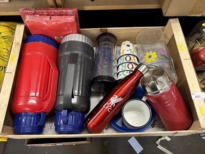 Lot 657 - Collection of Thermos and water containers,...