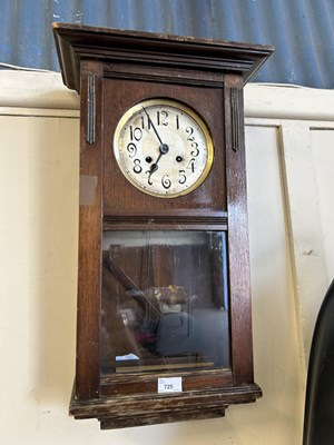 Lot 725 - Early to mid 20th Century wall clock