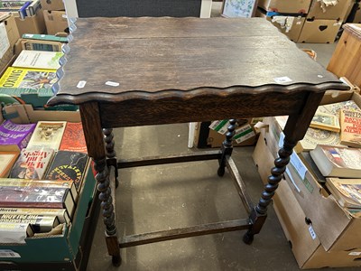 Lot 748 - Small barley twist side table