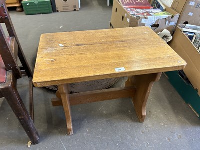 Lot 807 - Small side table