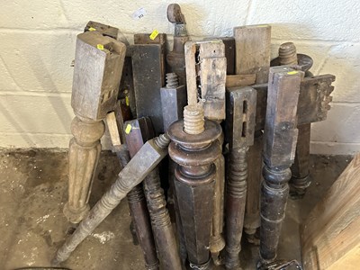 Lot 841 - Quantity of various table legs