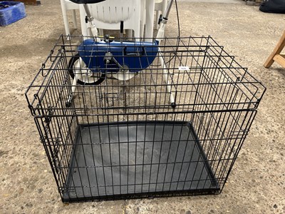 Lot 1029 - A dog cage