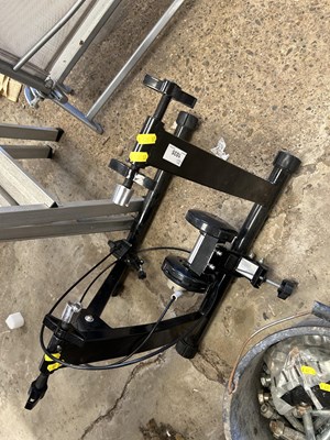 Lot 1035 - A bike fitness trainer