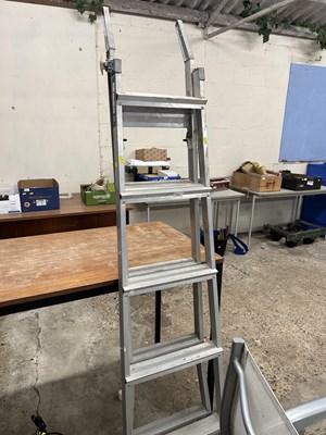 Lot 1036 - A five rung stepladder