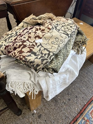 Lot 351 - Mixed Lot: Various linen, tablecloths etc