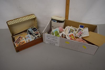 Lot 45 - A quantity of Brooke Bond and other collectors...