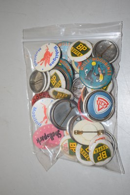 Lot 74 - Mixed Lot: Collectors badges