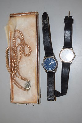 Lot 82 - Mixed Lot: Two gents wristwatches and a...