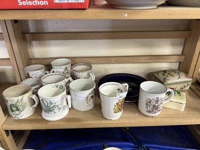 Lot 527 - Quantity of Royal commemorative mugs and other...