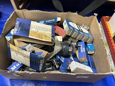 Lot 546 - Box of various radio valves