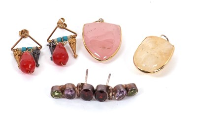 Lot 345 - A small quantity of mixed jewellery to include...