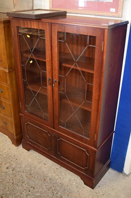 Lot 172 - Modern mahogany finish lounge display cabinet