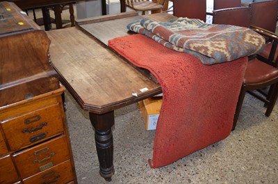 Lot 229 - A late Victorian mahogany extending dining...