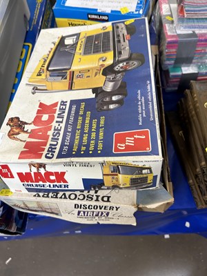 Lot 593 - Mixed Lot: Boxed toy vehicles, Mack...