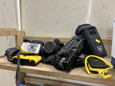 Lot 624 - Group of various modern cameras, plug in fan...