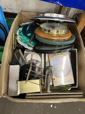 Lot 643 - Large mixed lot to include wall clocks,...