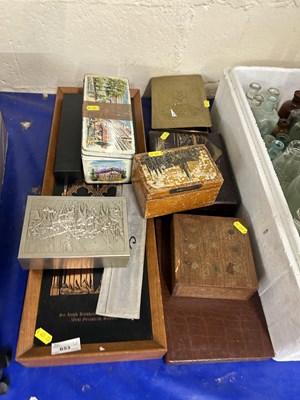 Lot 653 - Mixed Lot: Wall clock, various boxes etc