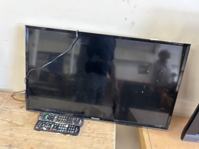 Lot 671 - Panasonic flat screen television