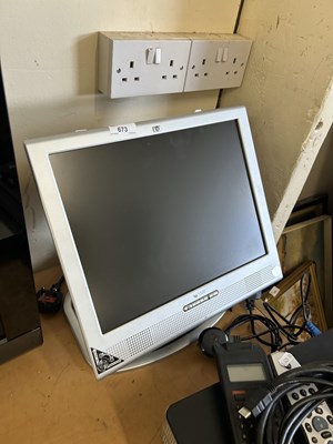 Lot 673 - An HP 1530 monitor