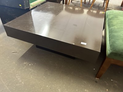 Lot 687 - A retro melomine finish coffee table