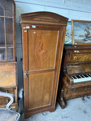 Lot 751 - Edwardian single door wardrobe