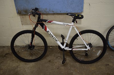 Lot 1000 - An Apollo Evade mountain bike