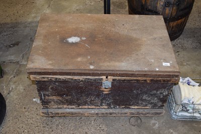 Lot 1027 - Wooden tool box