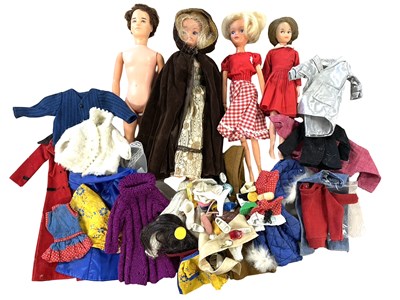 Lot 198 - A collection of vintage dolls, to include Paul,...