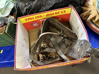 Lot 623 - Quantity of assorted horse brasses