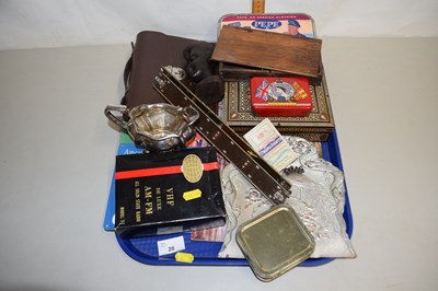 Lot 20 - Tray of various assorted items to include...