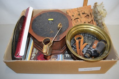 Lot 25 - Box of mixed items to include a brass...