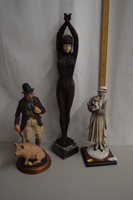 Lot 29 - Mixed Lot: Reproduction resin Art Deco style...