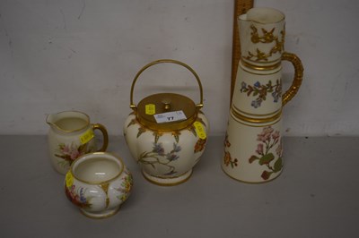 Lot 77 - Group lot of various Worcester wares...