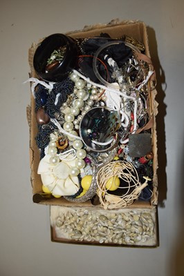 Lot 97 - Box of assorted costume jewellery