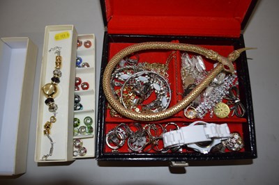 Lot 117 - Mixed Lot: Assorted costume jewellery and watches