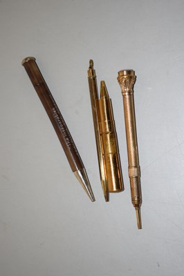 Lot 131 - Gilt metal propelling pencil and other similar...