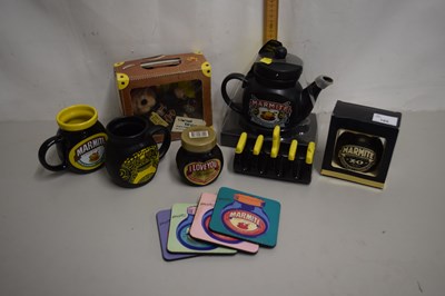 Lot 165 - Quantity of Marmite collectors items