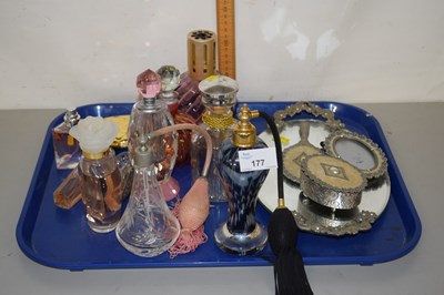 Lot 177 - Tray containing quantity of glass scent...